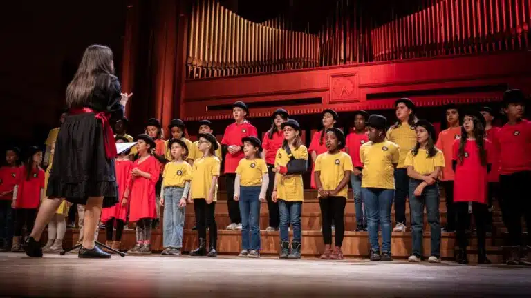Concert de la chorale dans le cadre du rassemblement avec les Prep Choirs de la Flagey Academy le 26 mars 2023 dans le Studio 4 à Flagey